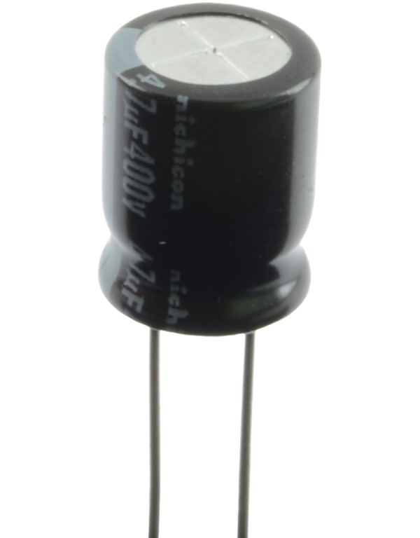 ELKO 4,7uF 400VL fi 10x12,5mm