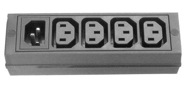 RAZDELILEC VTIKAČ IEC / 4x VTIČNICA IEC